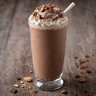 Milkshake au Chocolat et lait d'amandes